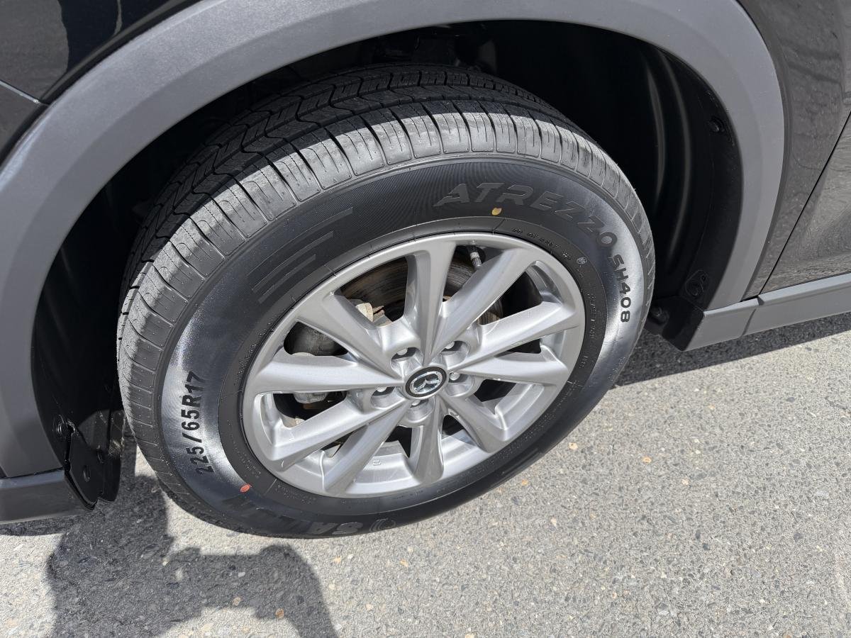 2023 Mazda CX-5 Black Lac Mégantic - photo #8