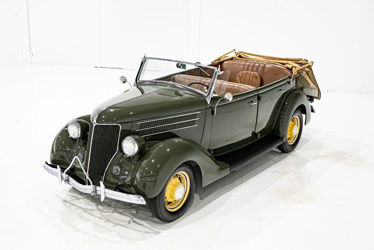 Ford Model 48 Phaeton PRIX EN USD | Beautifully presented in original condition 1936 Vert Montréal - photo #35