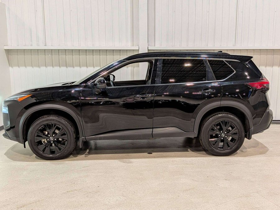 2023 Nissan Rogue AWD SV Moonroof Black