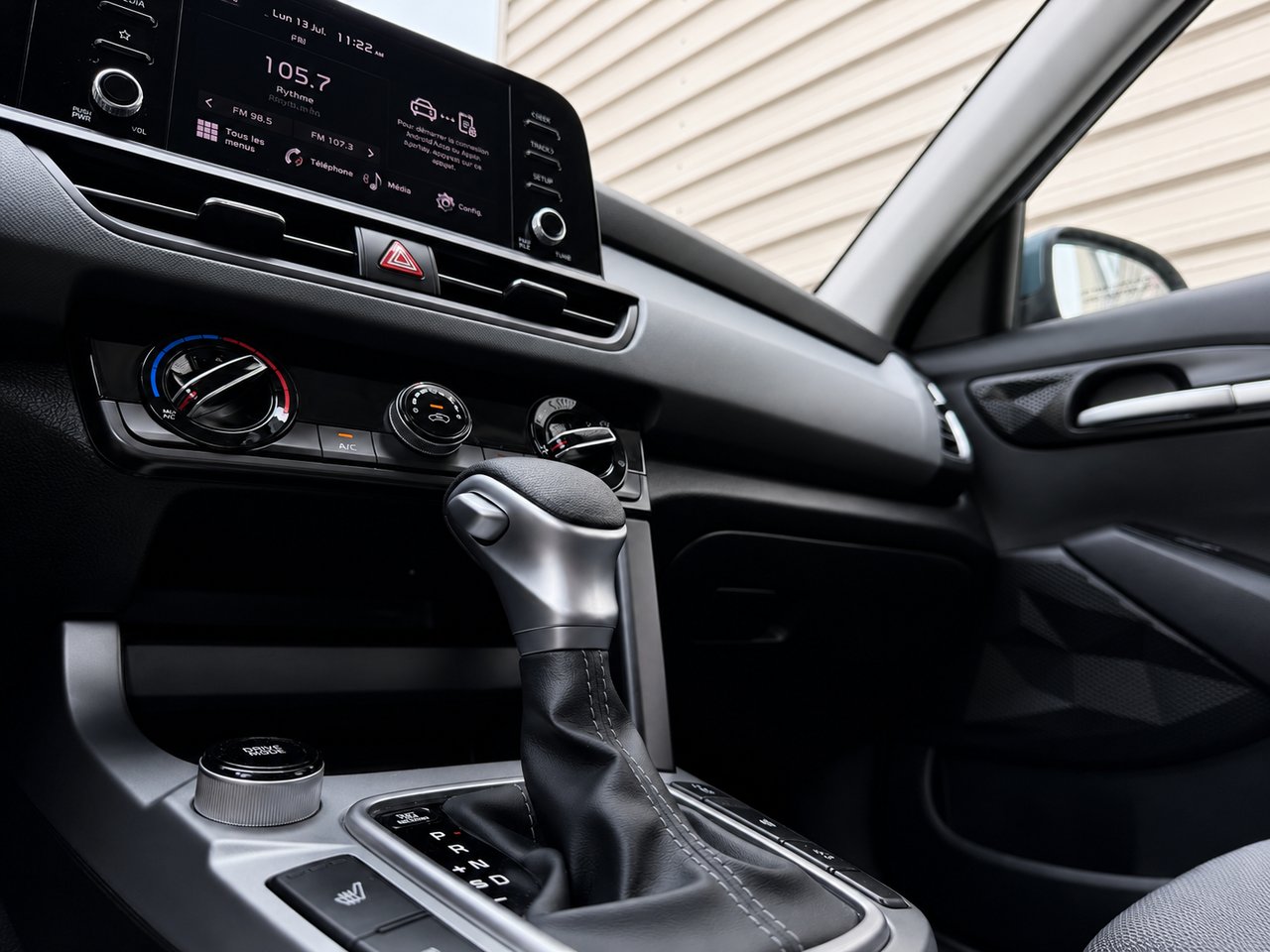 Kia Seltos JAMAIS ACCIDENTÉ / AWD ( 4X4 ) / APPLE CARPLAY ET ANDROID AUTO 2024 Bleu Châteauguay - photo #8