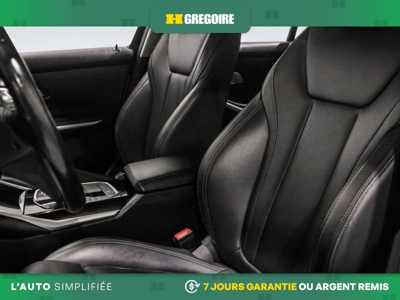 BMW 330 729903 | 330e HYB PLUT IN AUTO A/C CUIR TOIT NAV GR ELECT M 2022 Blanc Laval - photo #13