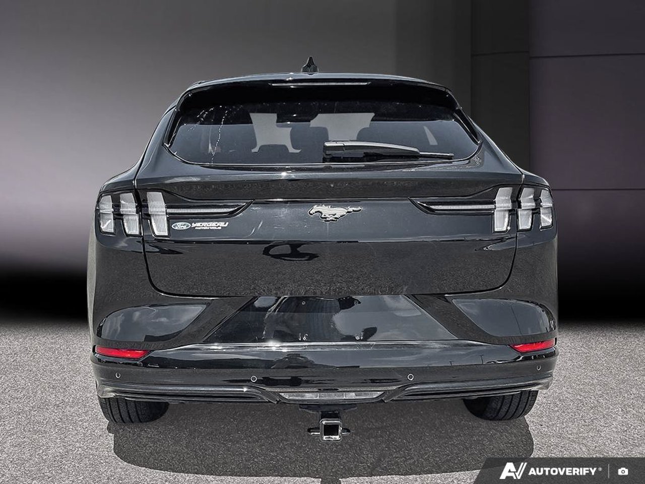 Ford Mustang Mach-E 3FMTK3SU9PMB10332 2023 Noir Mirabel - photo #3