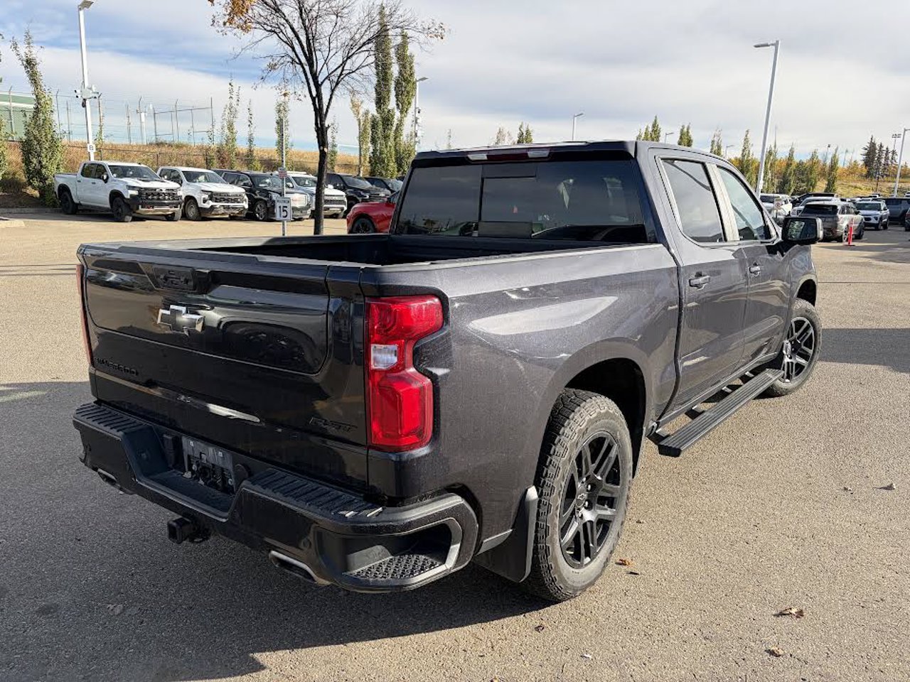 2022 Chevrolet Silverado 1500 4WD Crew Cab 147 RST Grey Sherwood Park - photo #4