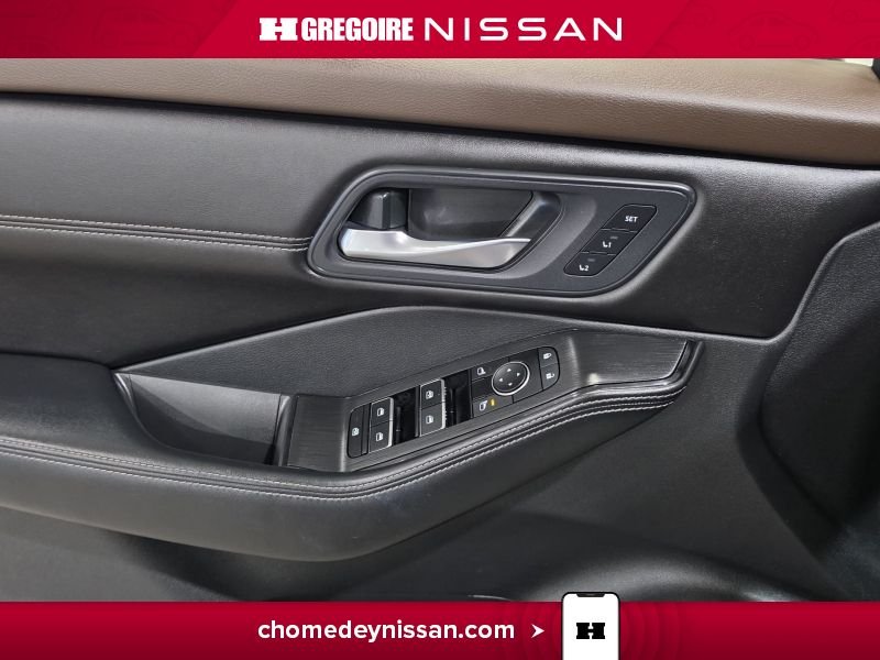 2023 Nissan Rogue White Laval - photo #13