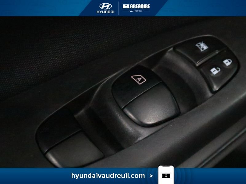Nissan Sentra 2017 Blanc Blainville - photo #18