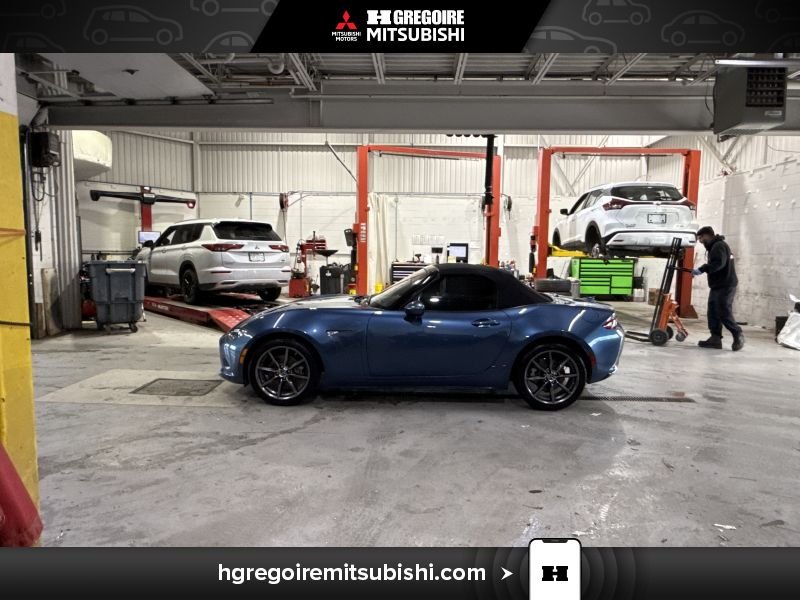 2018 Mazda MX-5 Blue Laval - photo #4