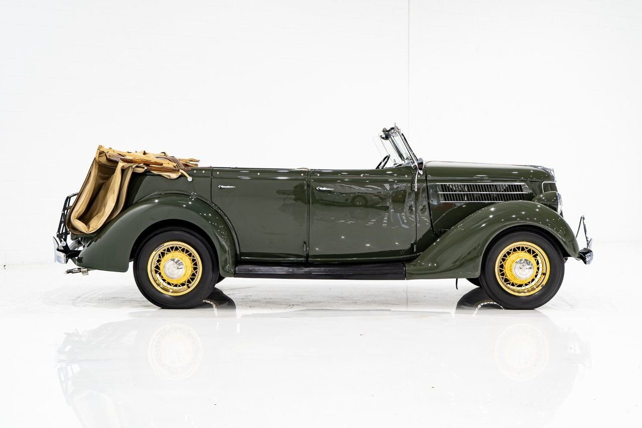 Ford Model 48 Phaeton PRIX EN USD | Beautifully presented in original condition 1936 Vert Montréal - photo #34
