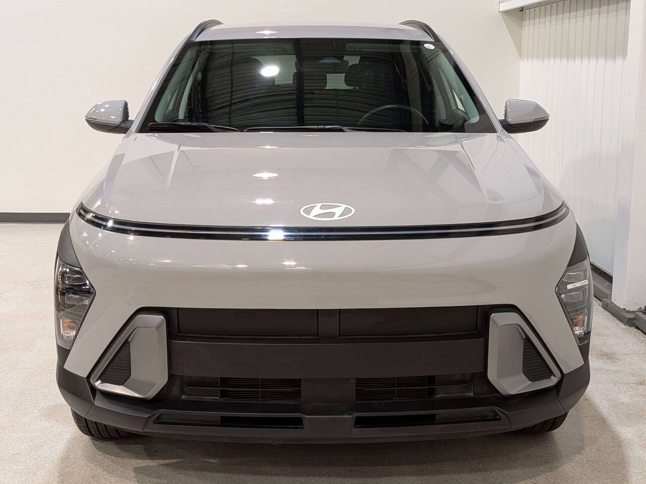 2025 Hyundai Kona 2.0L Preferred AWD Grey Val-David - photo #3