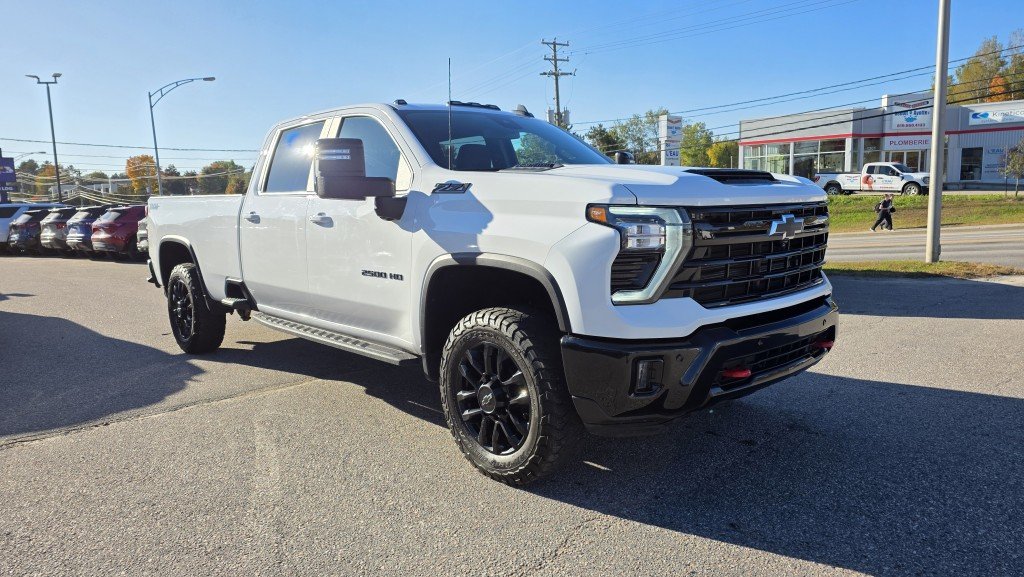 CHEVROLET Silverado 2500 HD LT 4X4 2025 Blanc Mont-Laurier - photo #2