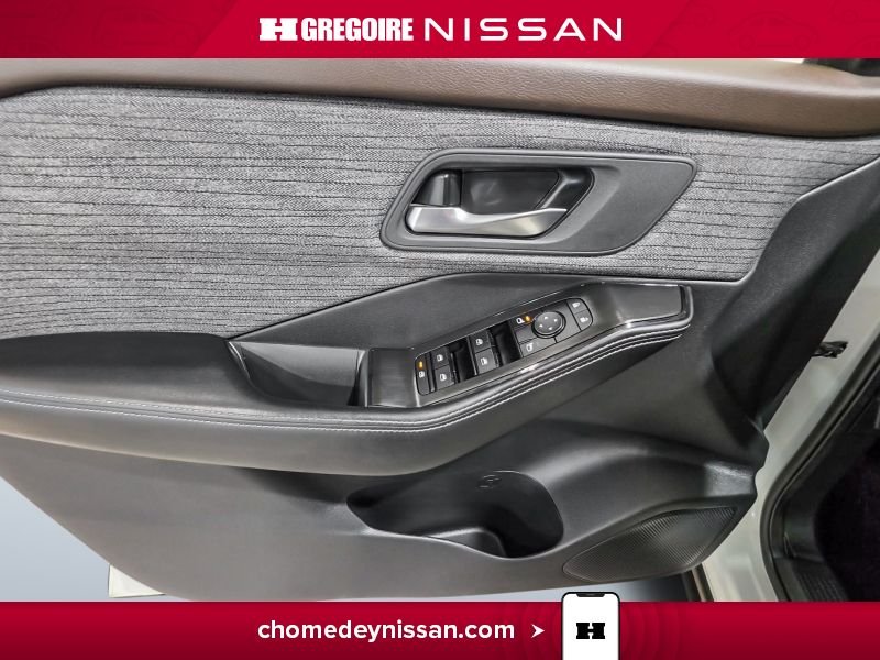 2023 Nissan Rogue White Laval - photo #13