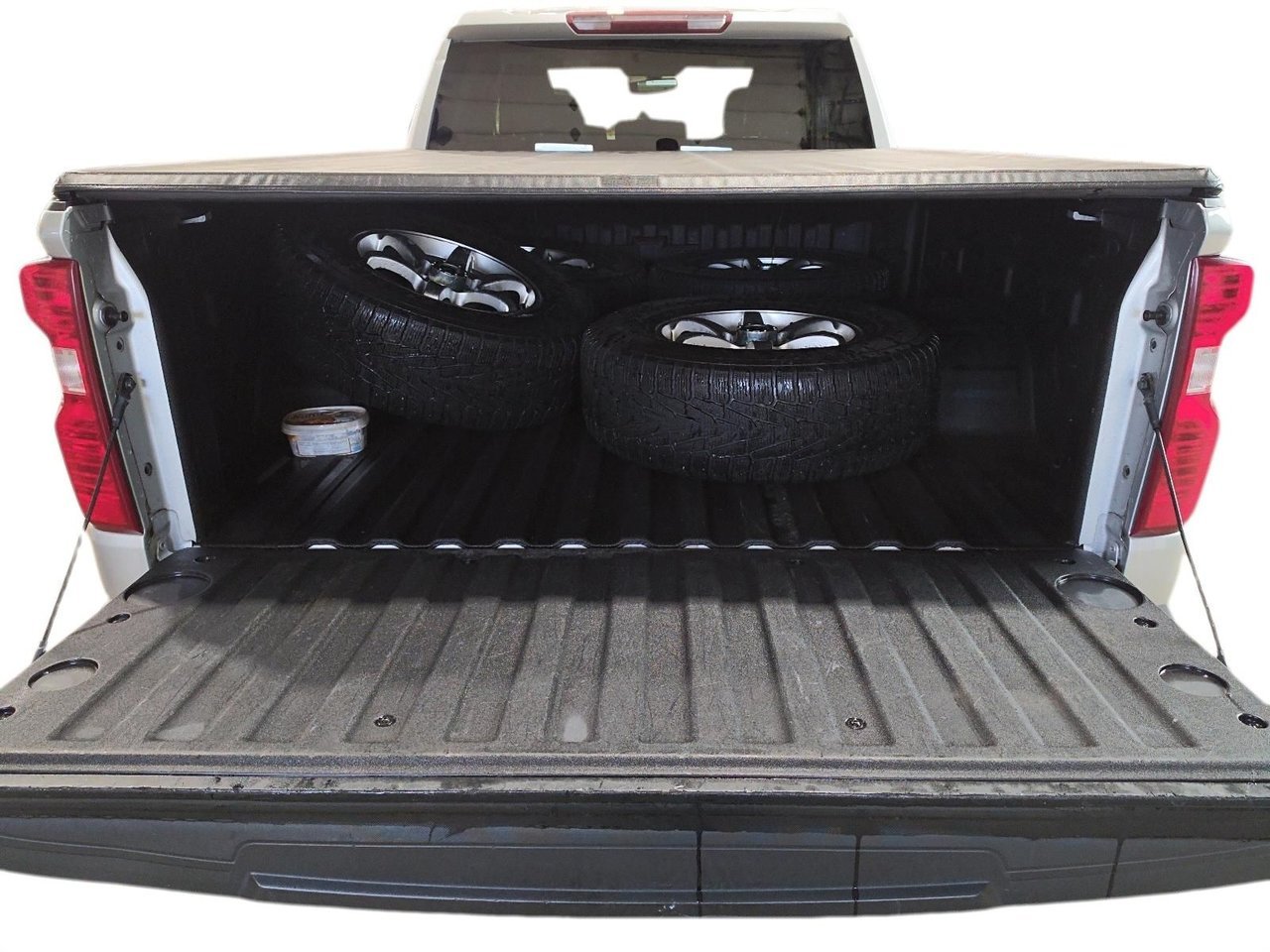 2020 Chevrolet Silverado 1500 LT Grey Baie-Comeau - photo #16