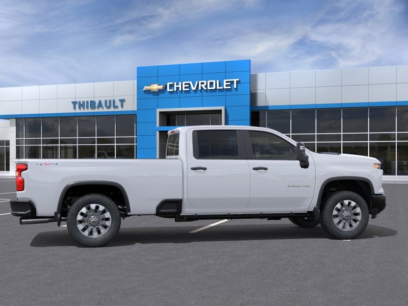 CHEVROLET SILVERADO 2500HD Custom cabine multiplace 4RM 172 po 2026 Blanc Sherbrooke - photo #4