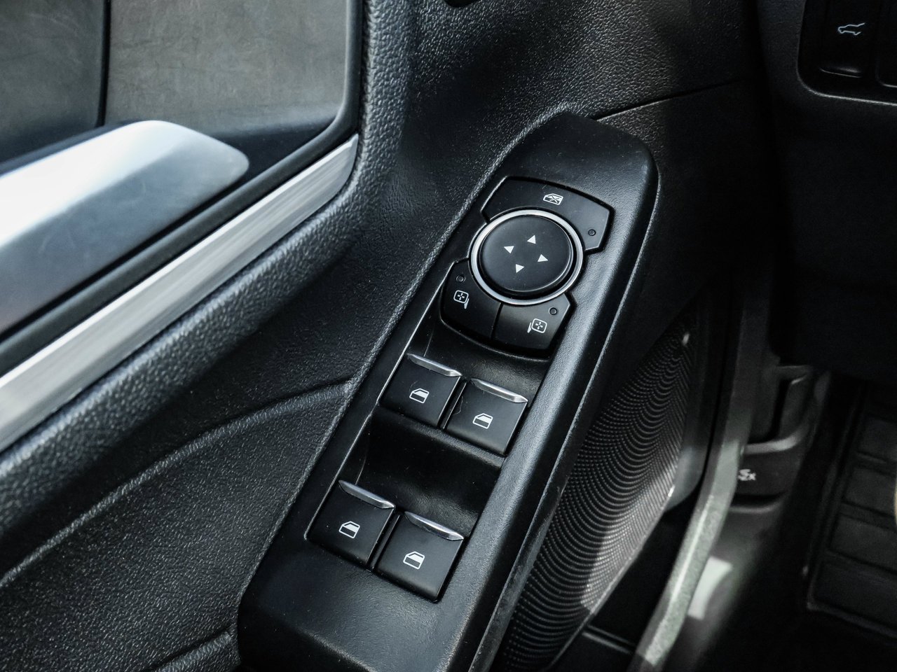 2025 Ford Escape Platinum AWD Grey Sherwood Park - photo #18