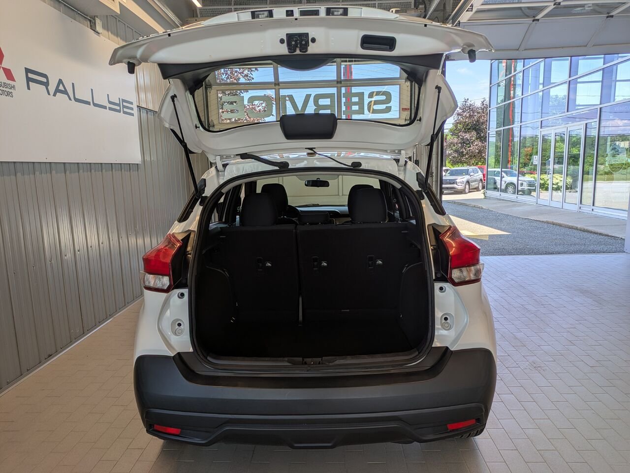 Nissan Kicks 2018 Blanc Gatineau - photo #3
