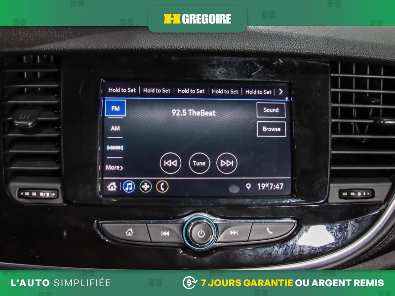 2021 Buick Encore Red Blainville - photo #11