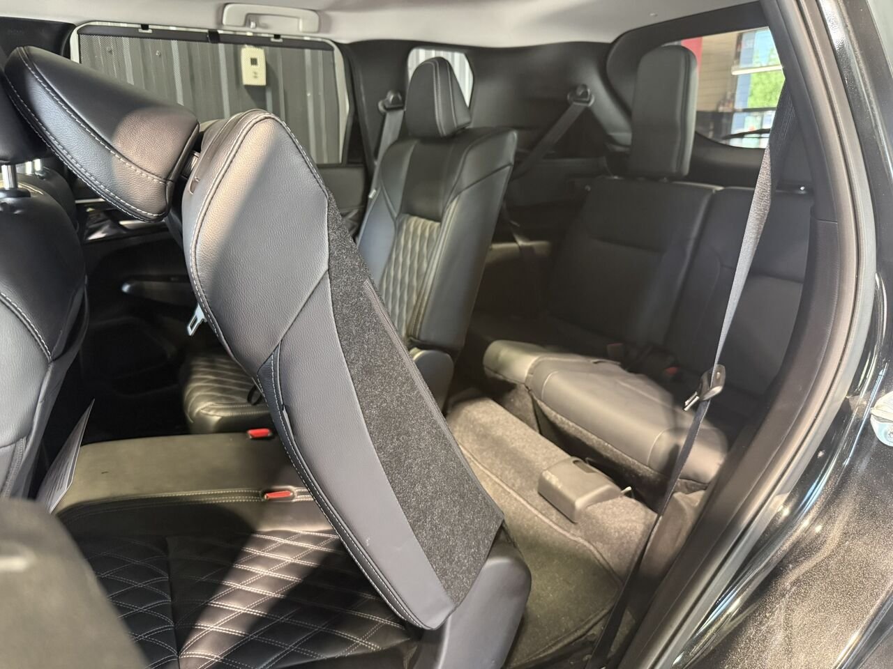 Mitsubishi Outlander 2024 Noir Mont-Laurier - photo #10
