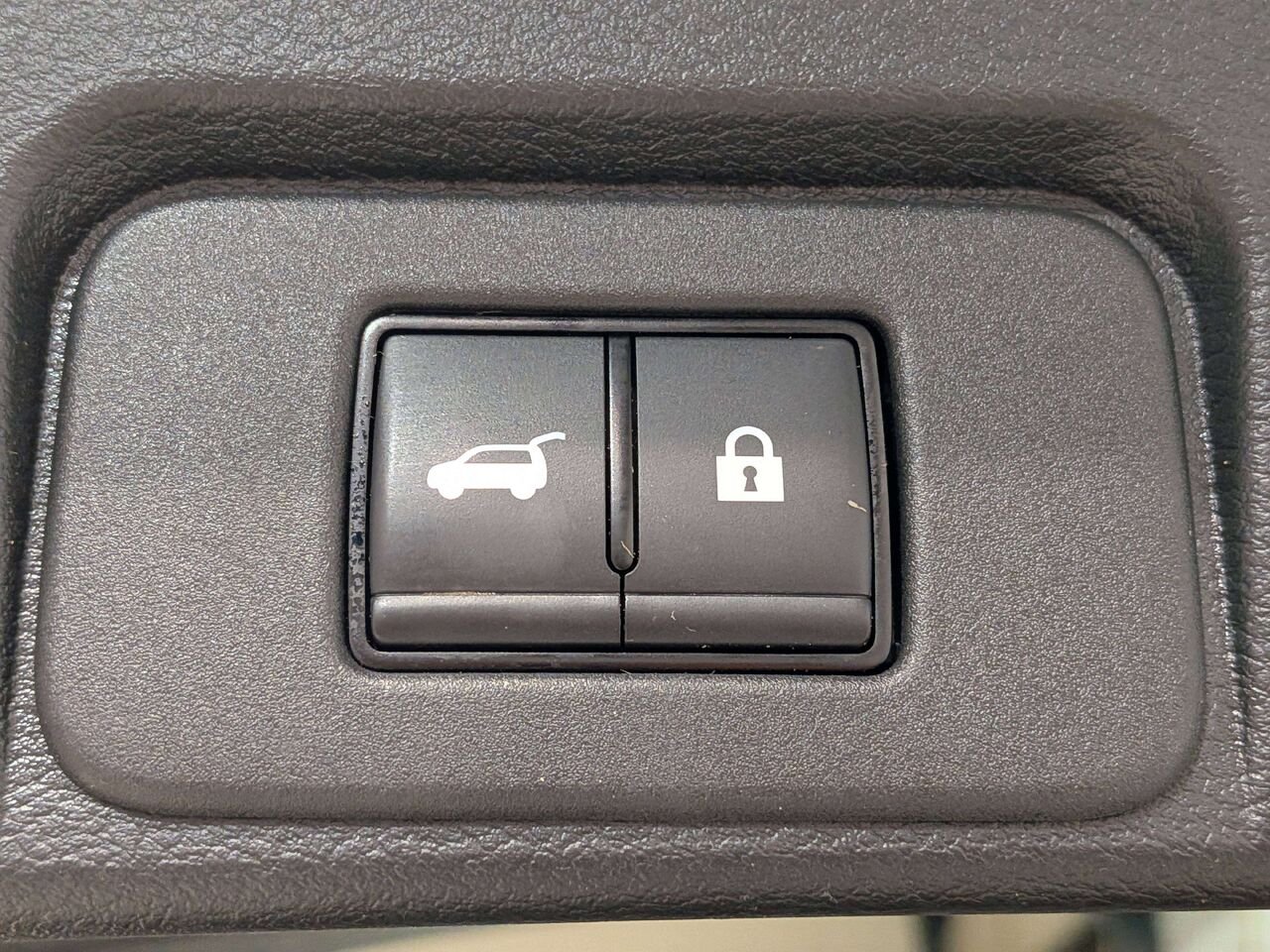 2024 Nissan Rogue AWD SL Silver Val-David - photo #9