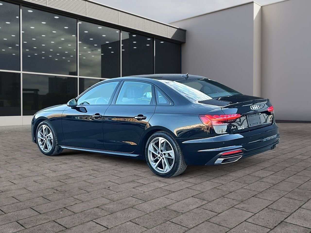 2024 Audi berline A4 Black Québec - photo #3