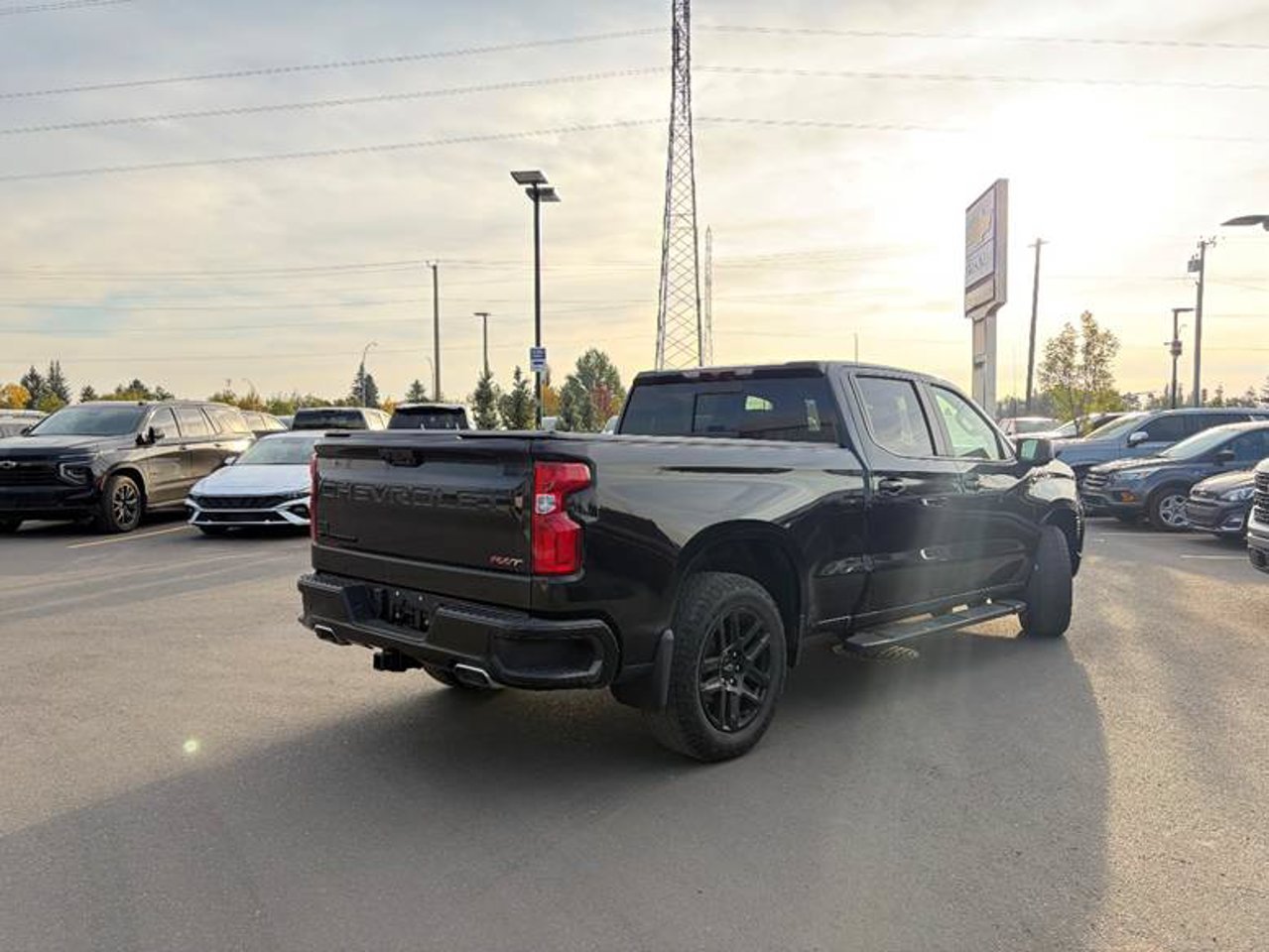 2024 Chevrolet Silverado 1500 4WD Crew Cab 147 RST Black Sherwood Park - photo #4