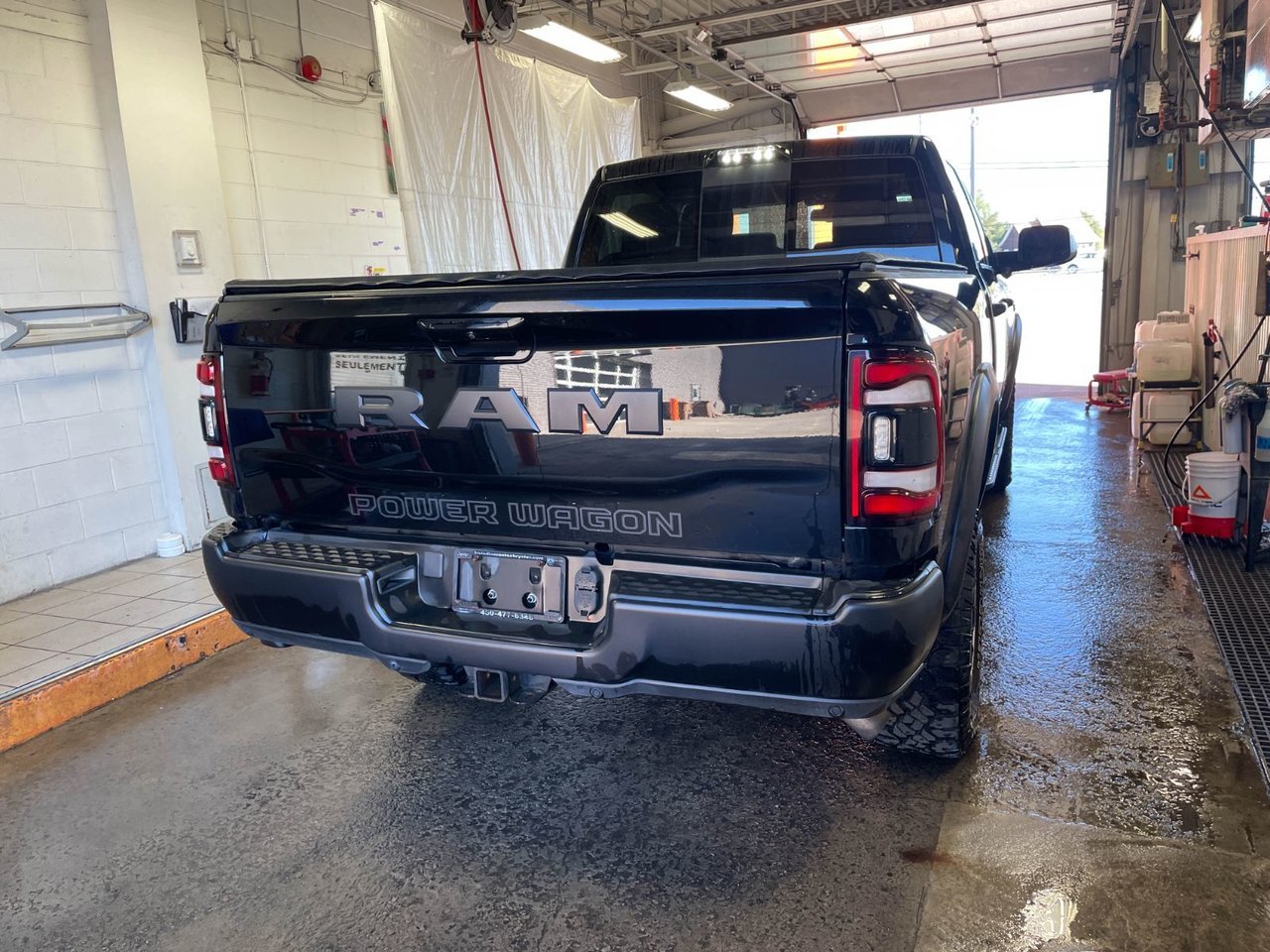 Ram 2500 POWER WAGON 75E ANNIV CREW 4X4 *TOIT* NAV BEDLINER 2021 Noir Saint-Jérôme - photo #8
