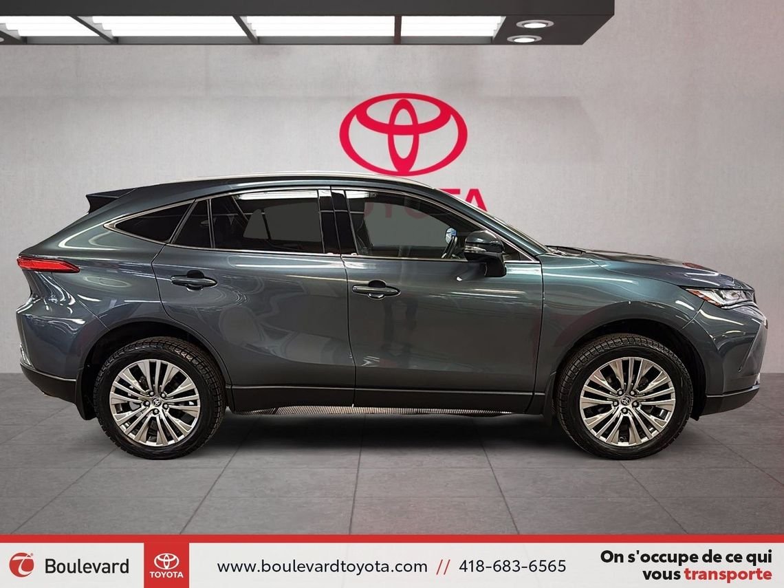 2024 Toyota Venza 98389A-95 | XLE Blue Québec - photo #2