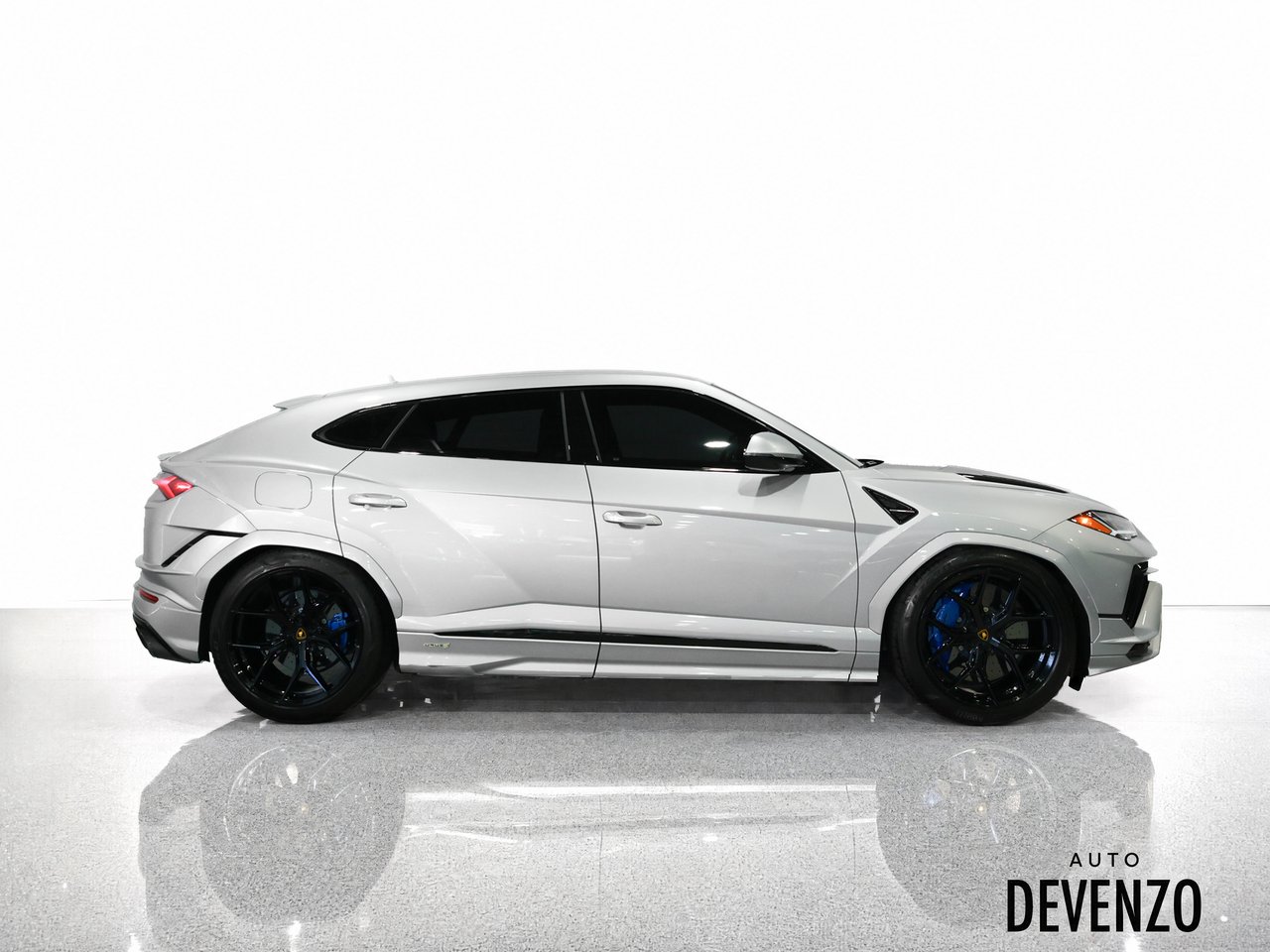 Lamborghini Urus S 2023 Gris Saint-Eustache - photo #1