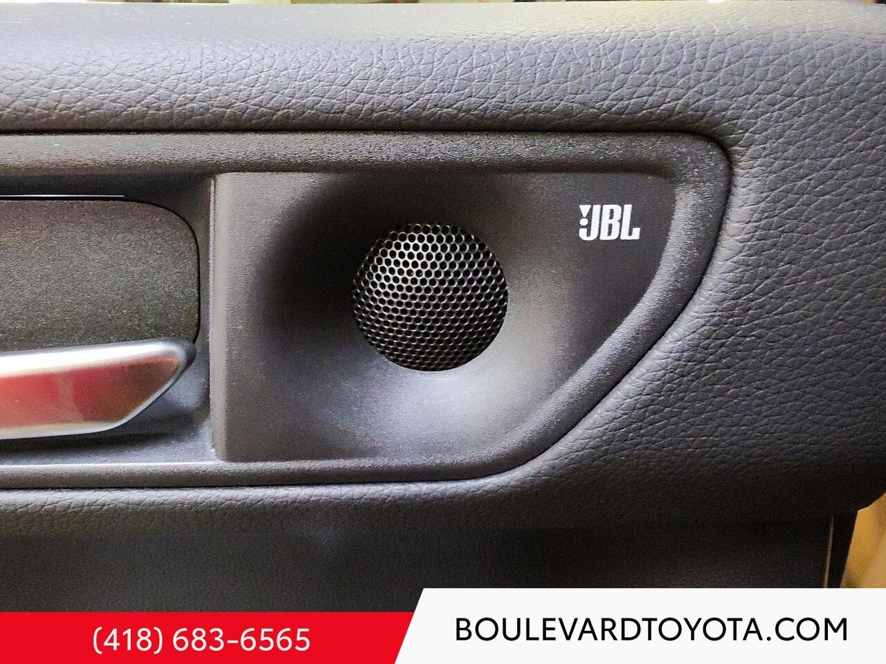 Toyota LAND CRUISER 100345A-85 | PREMIUM, 4X4 2025 Brun Québec - photo #13