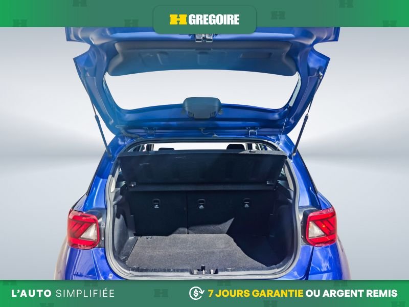 2023 Hyundai Venue Blue Blainville - photo #24