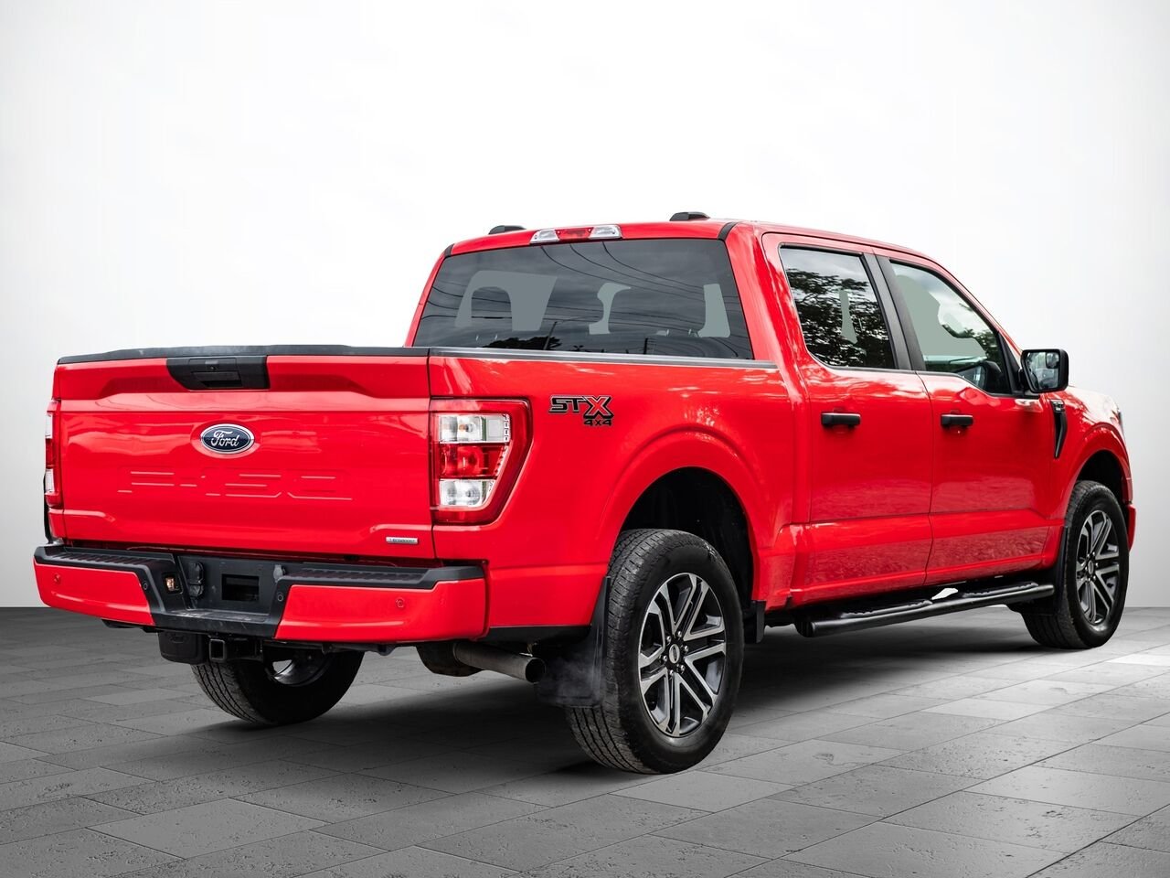 2023 Ford F-150 Red Sainte-Julienne - photo #3