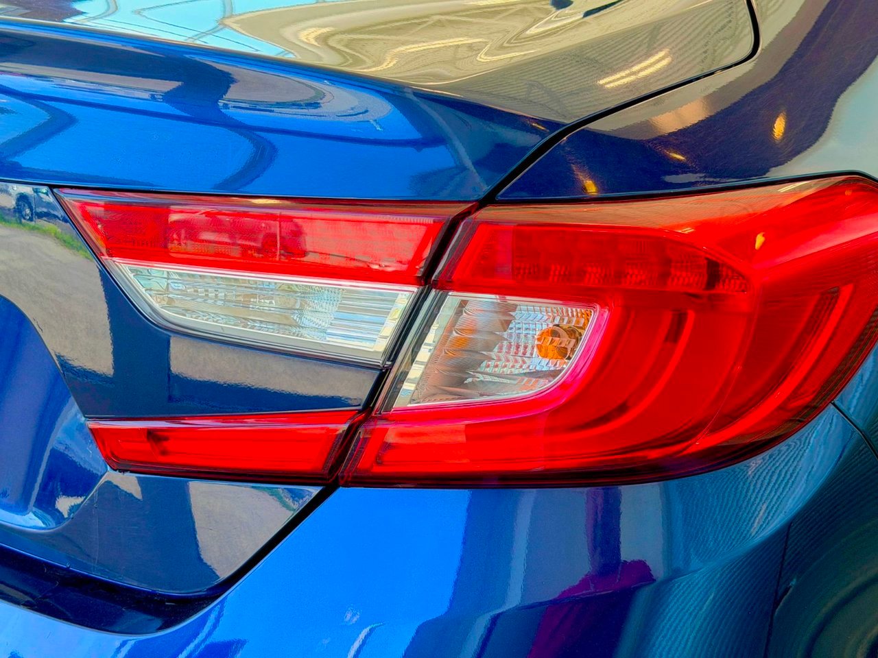 2018 Honda Accord Sedan Blue Notre-Dame-des-Prairies - photo #12