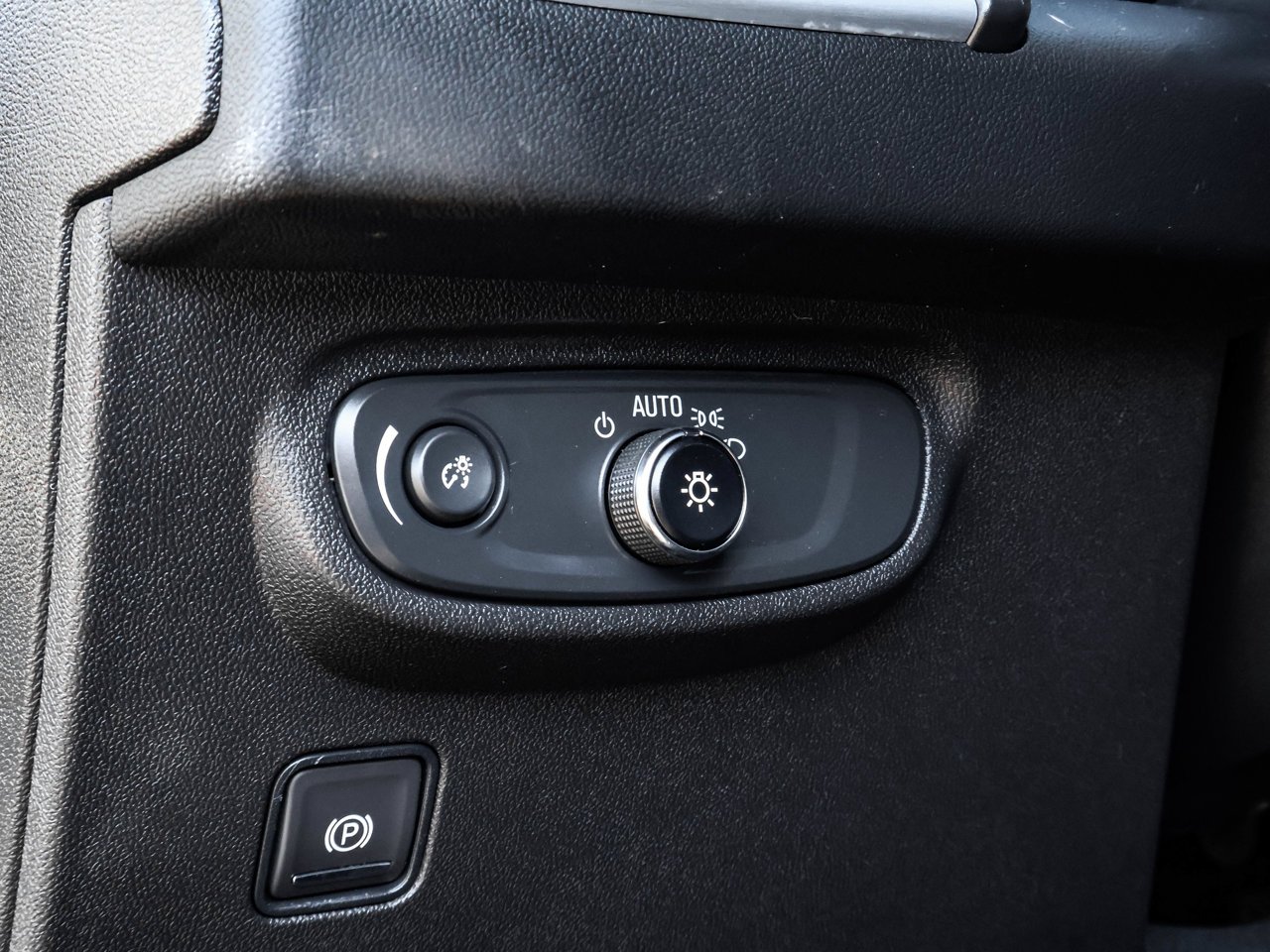 2023 GMC Terrain AWD 4dr SLE Black Sherwood Park - photo #19