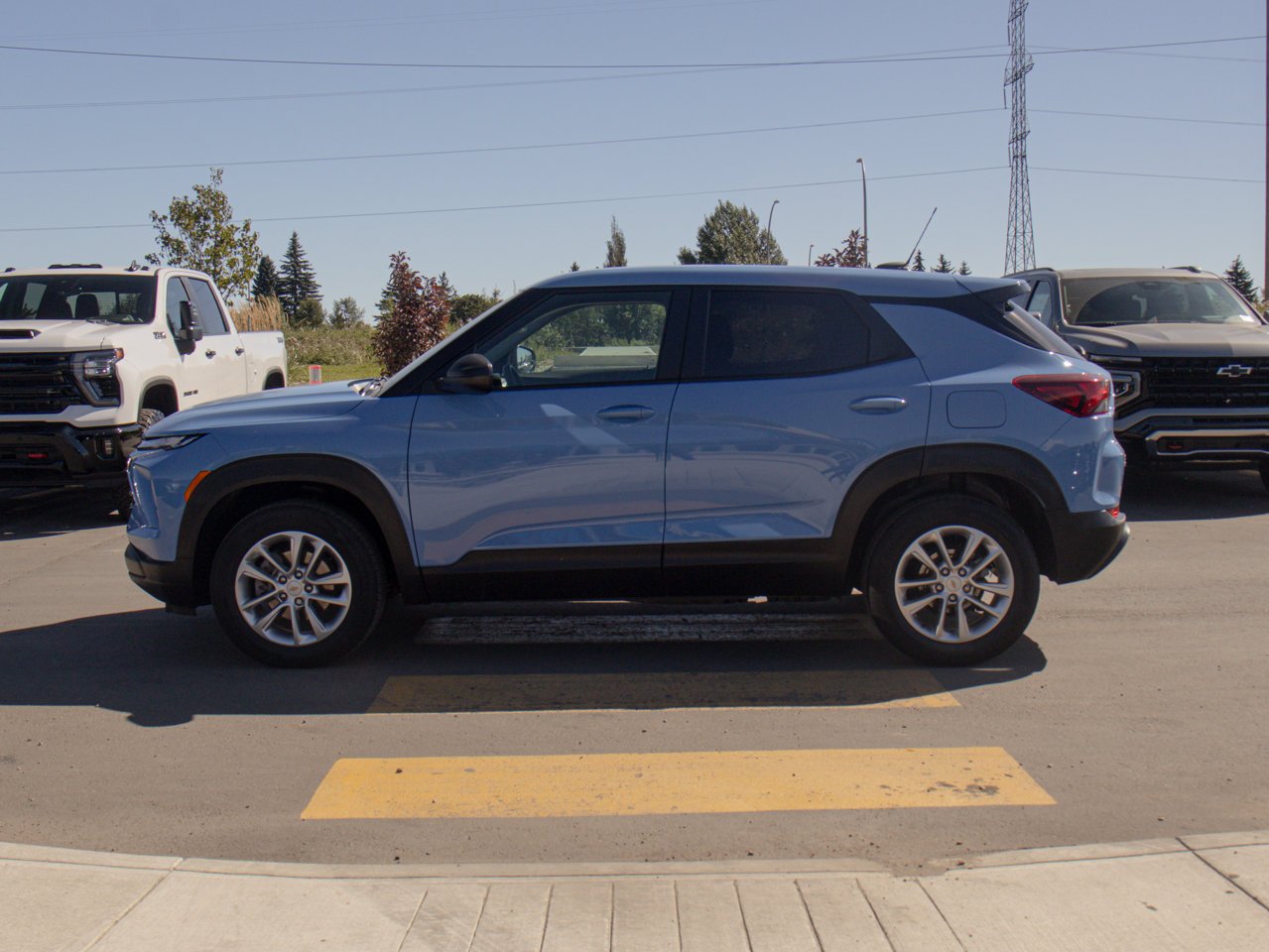 2024 Chevrolet Trailblazer AWD 4dr LS Blue Sherwood Park - photo #6