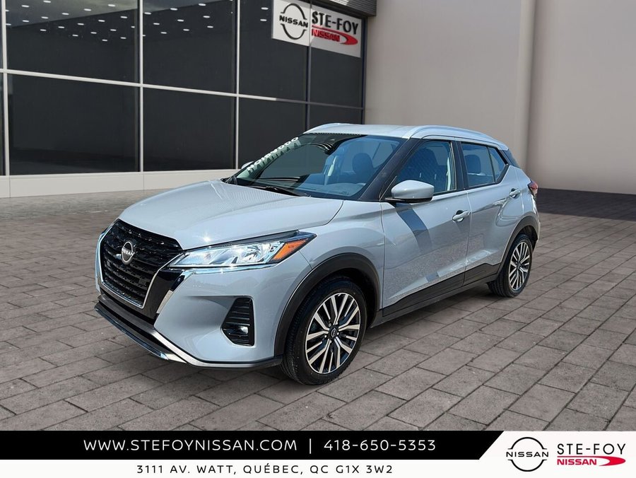Nissan Kicks SV TA S6749 2024 Gris