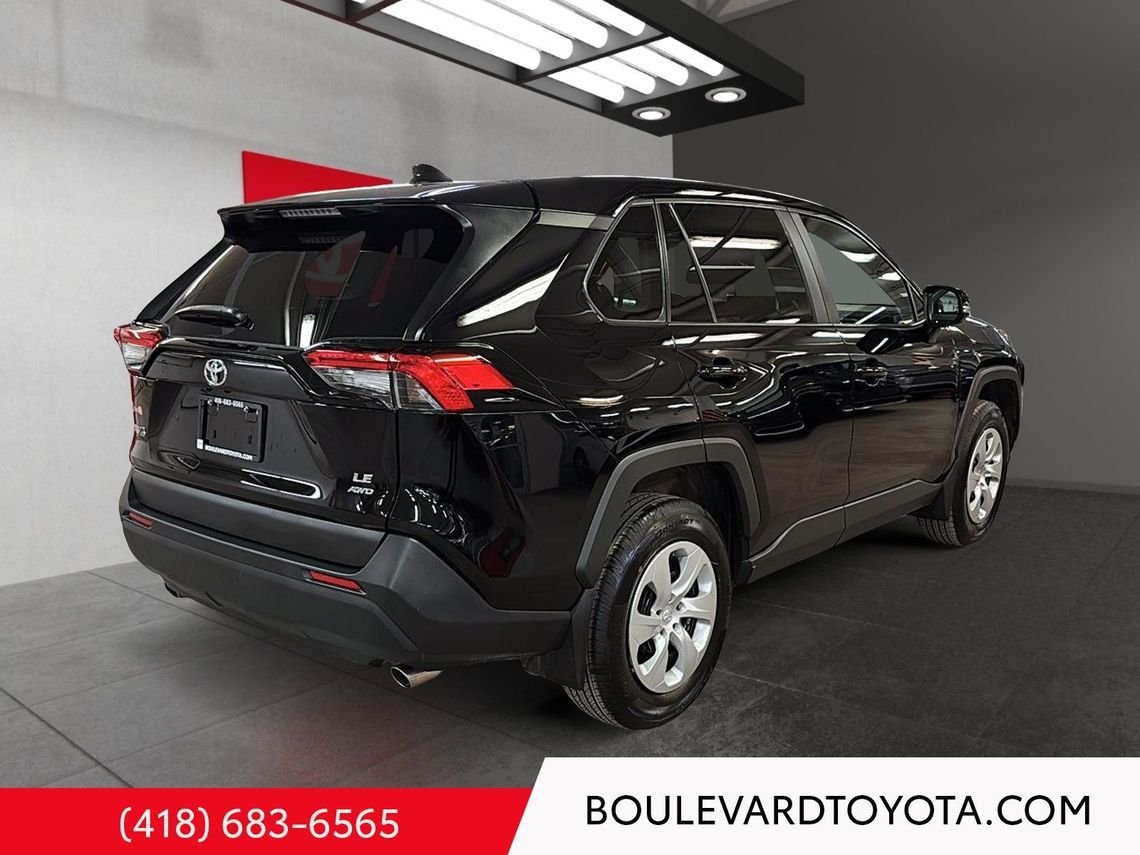 Toyota RAV4 531711-109 | LE 2025 Noir Québec - photo #8
