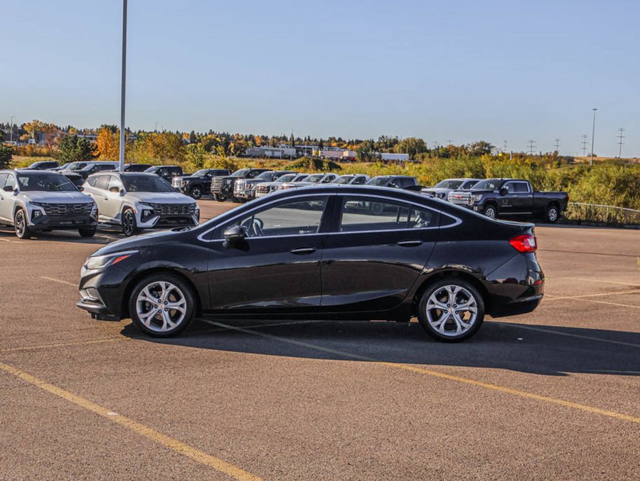 2017 Chevrolet Cruze Premier 1.4T Auto | Technology & Convenience Packages Black