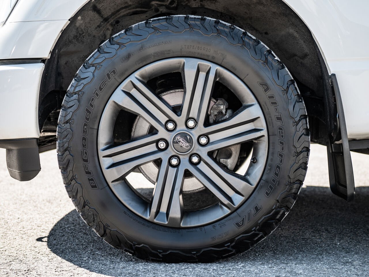 Ford F-150 2023 Blanc Sainte-Julienne - photo #11