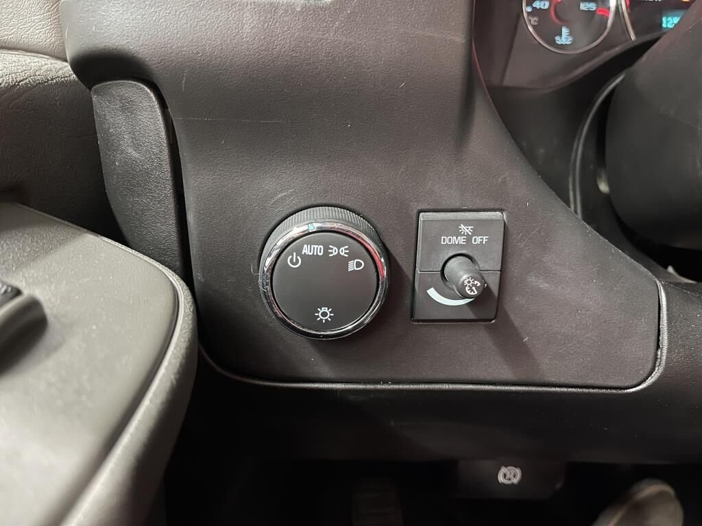 2019 GMC SAVANA FOURGONNETTE TRONQUÉE COMMERCIAL cube 14 pieds White Rivière-du-Loup - photo #16