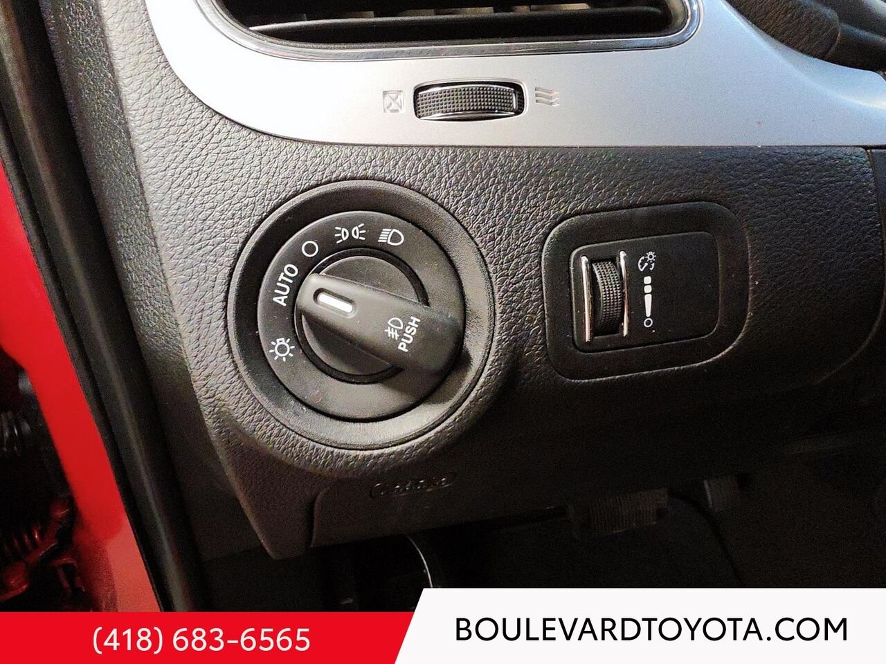 2017 Dodge Journey 100094B-30 | TRACTION AVANT Red Québec - photo #12