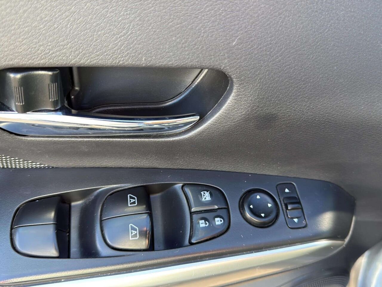 2020 Nissan Kicks SV Grey Gatineau - photo #16