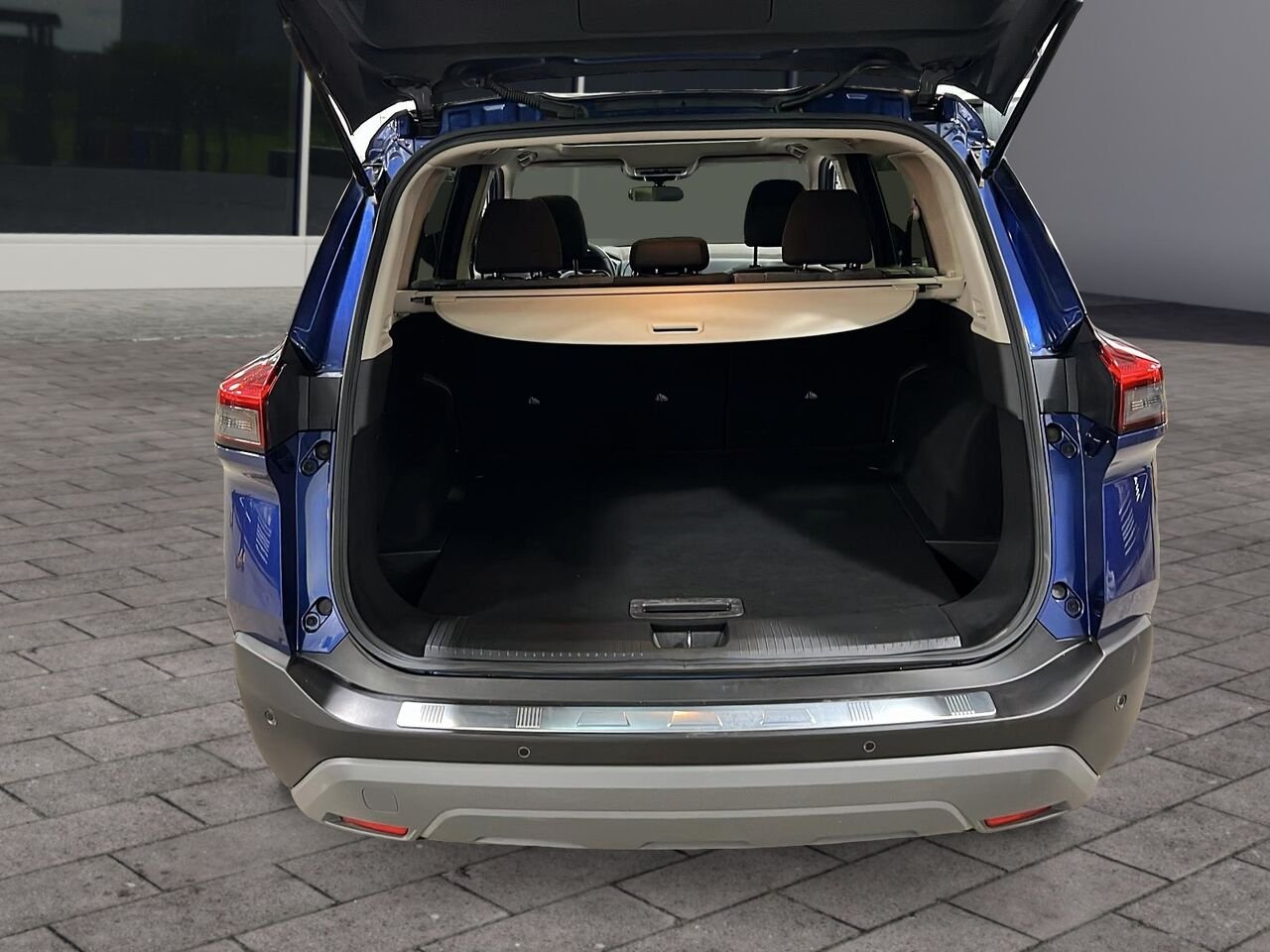 2023 Nissan Rogue SV TI Blue Québec - photo #24
