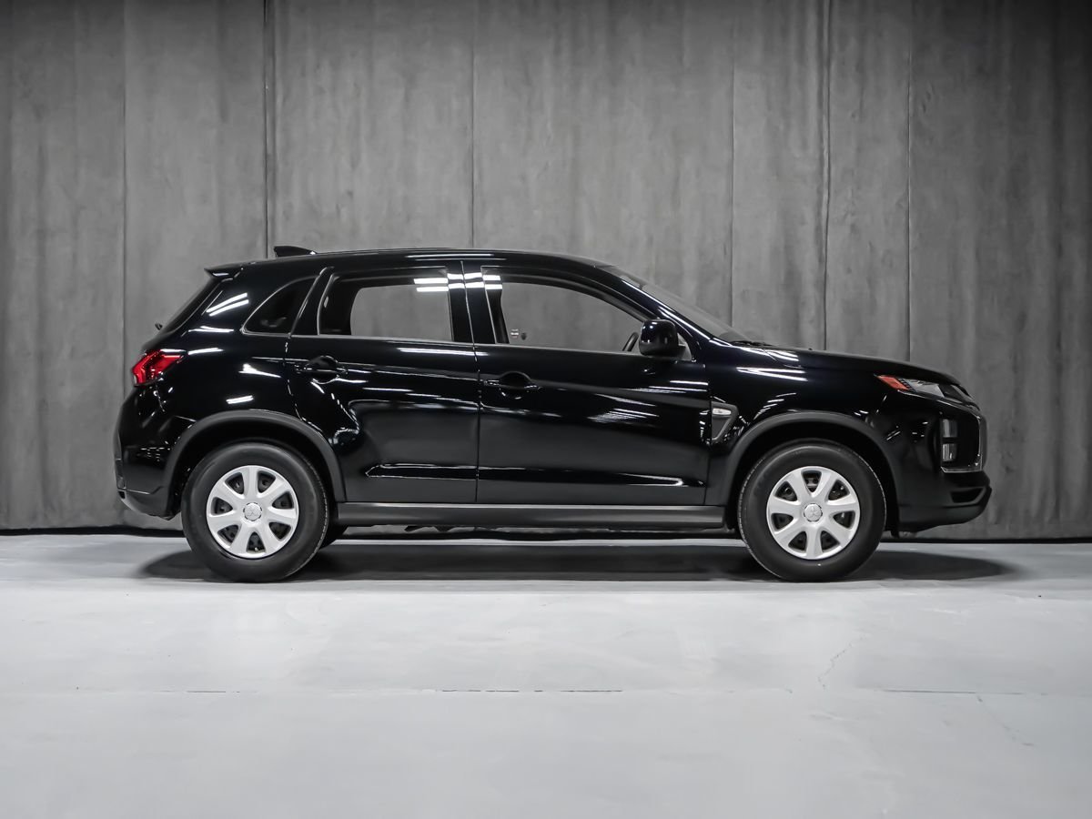 Mitsubishi RVR ES 2027 Noir Labrador Montréal - photo #5