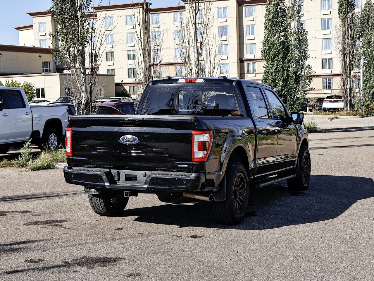 2023 Ford F-150 LARIAT 4WD SuperCrew 5.5' Box Black Sherwood Park - photo #12