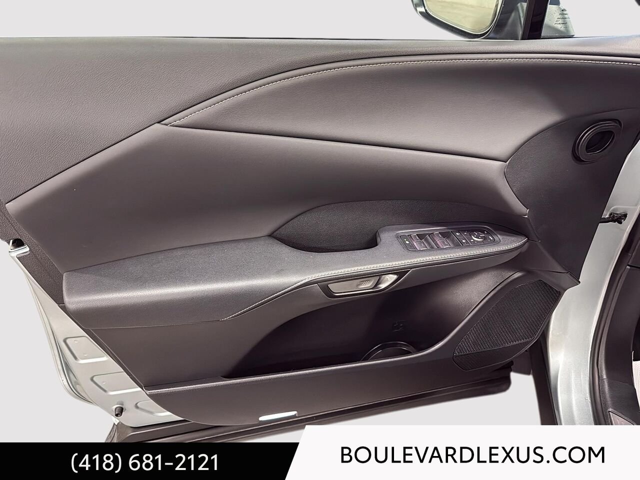 Lexus RX 601184 | RX 350 LUXE TI 2026 Argent Québec - photo #7
