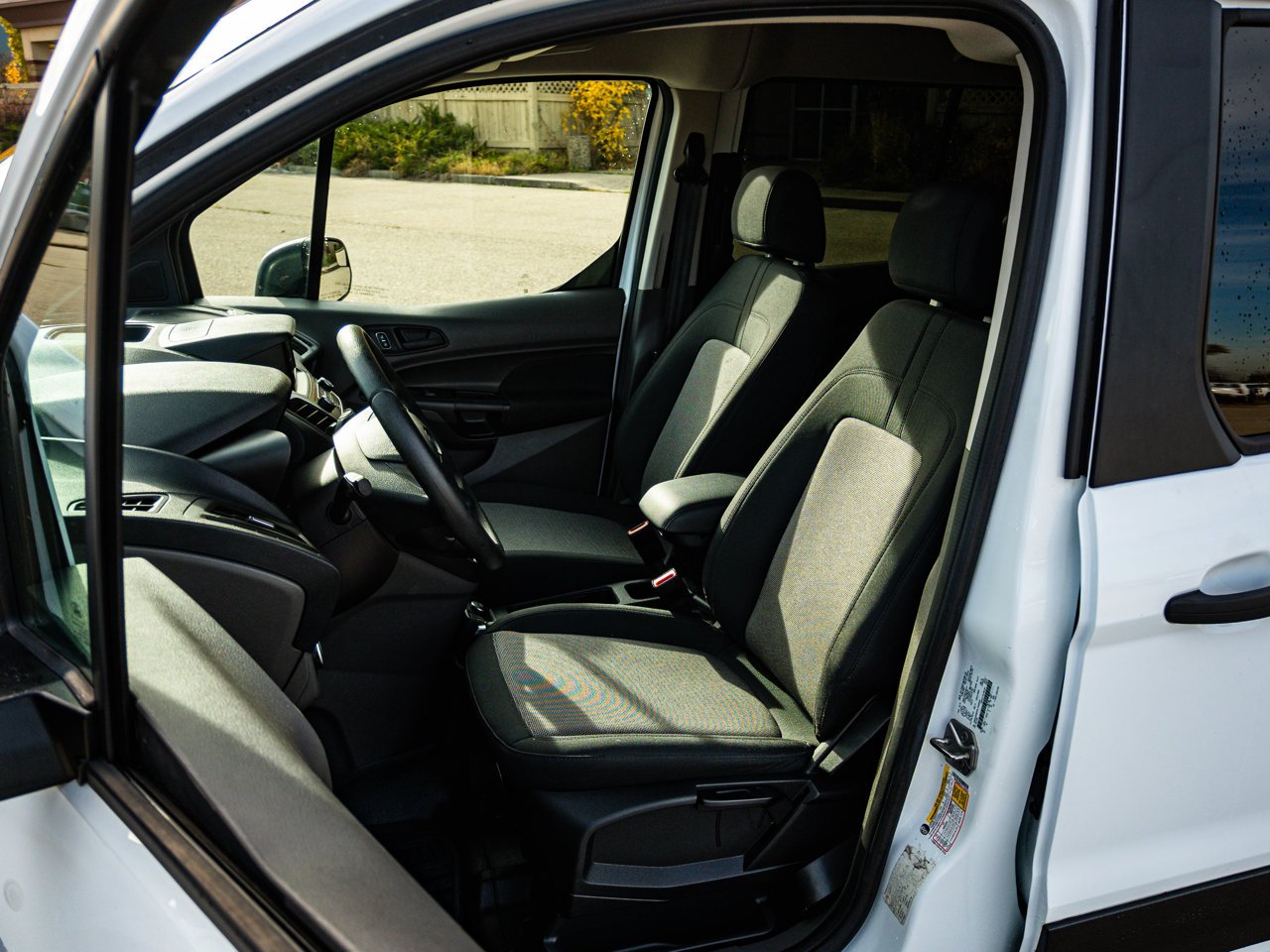 2020 Ford Transit Connect Wagon XL w/Dual Sliding Doors White Sherwood Park - photo #18