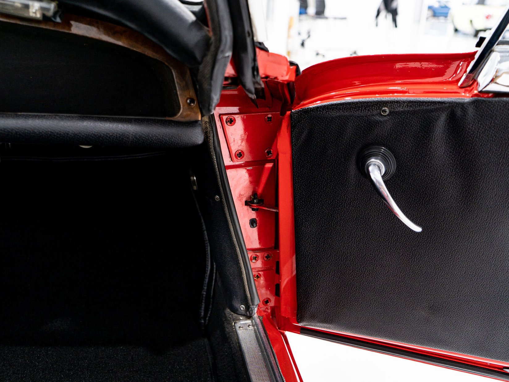 Sunbeam Tiger Unrestored with single repaint **PRIX EN USD** 1967 Rouge Montréal - photo #70