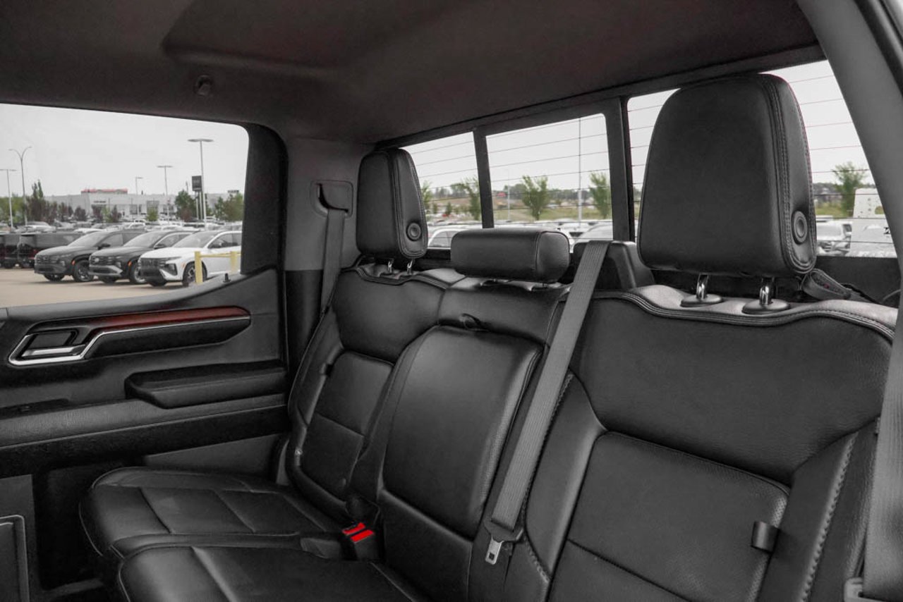 2024 GMC Sierra 1500 4WD Crew Cab 147 Denali Black Sherwood Park - photo #32