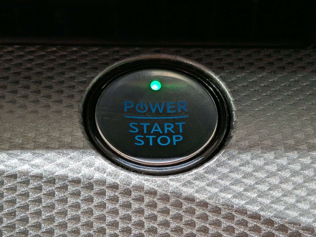 2022 Ford Mustang Mach-E Select AWD Black Val-David - photo #18