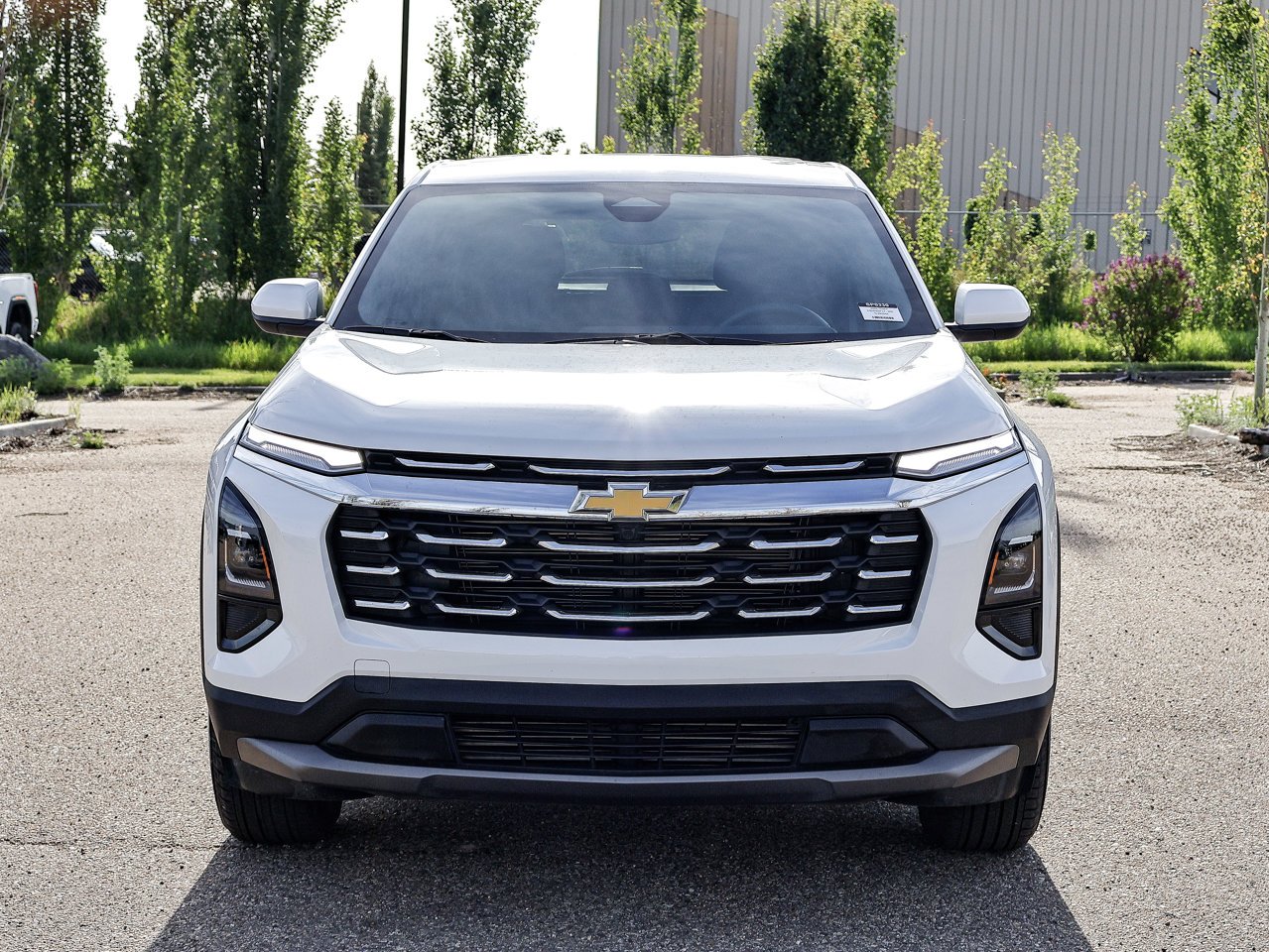 2026 Chevrolet Equinox AWD 4dr LT w/2LT White Sherwood Park - photo #2