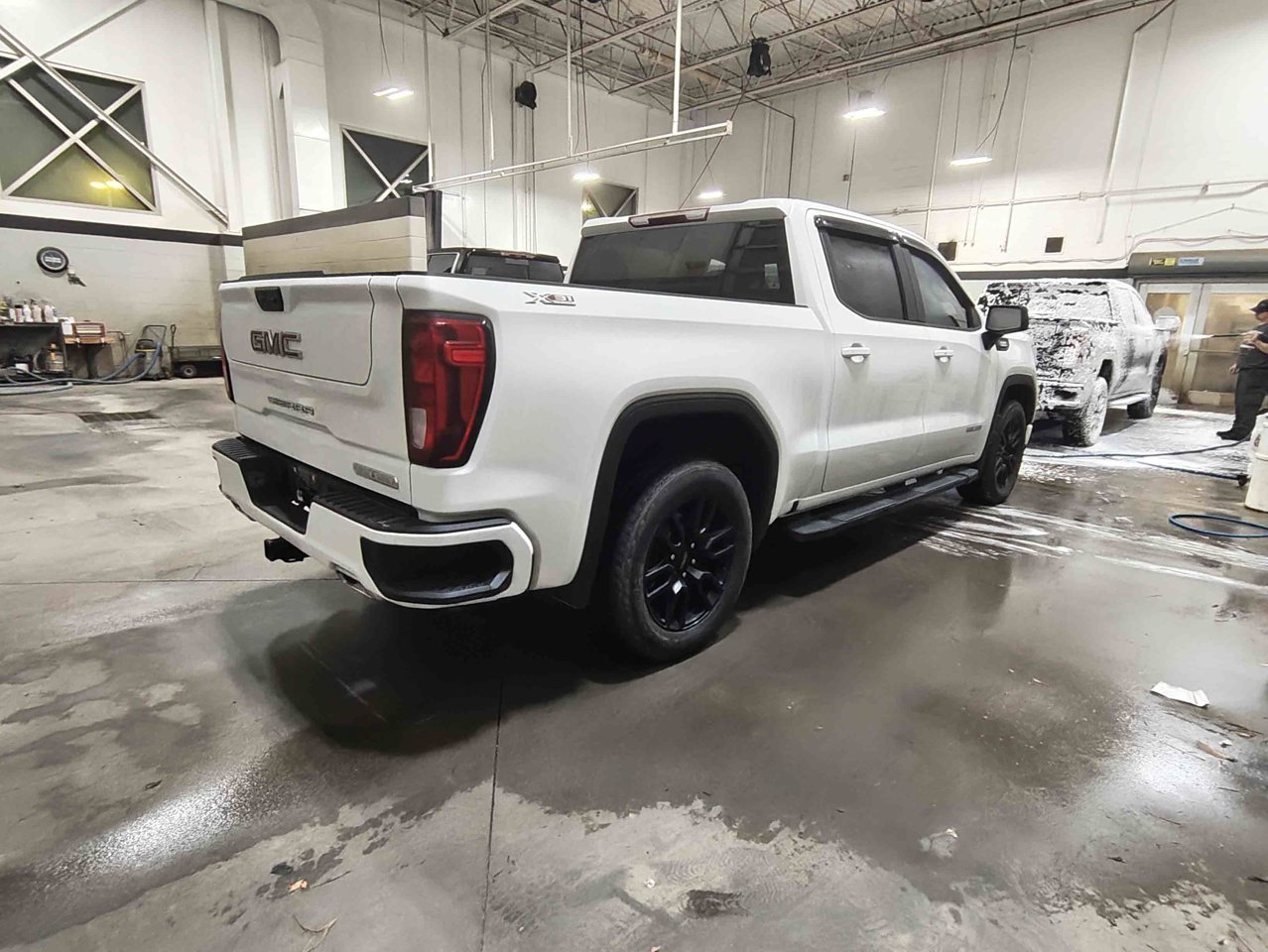 2024 GMC Sierra 1500 4WD Crew Cab 147 Elevation White Sherwood Park - photo #5