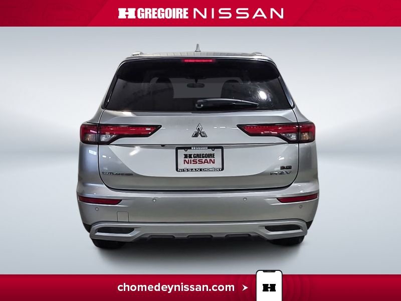 2024 Mitsubishi Outlander White Blainville - photo #7